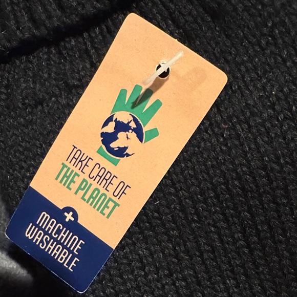 NWY Isotoner Black Knit Gloves SmarTouch Technology Gift‎ Stocking Stuffer - Picture 3 of 4